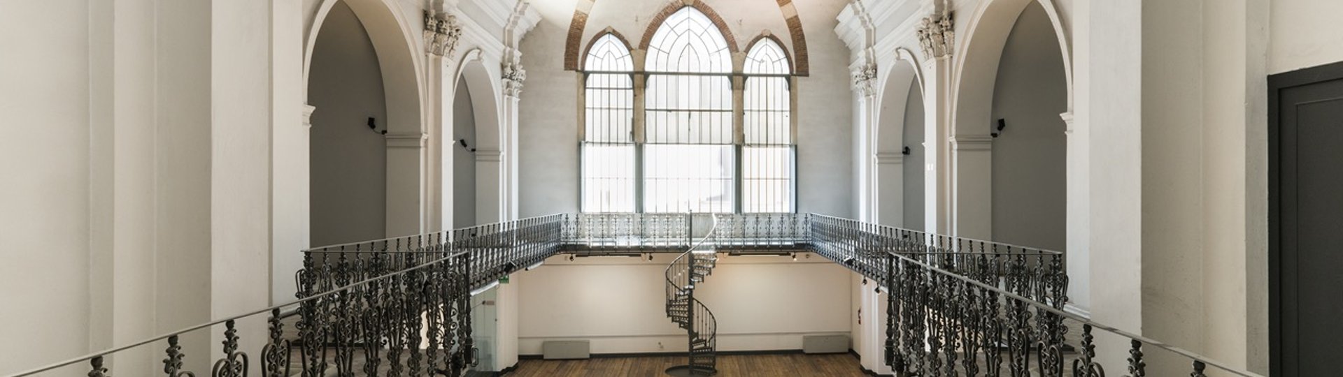 Māk/Sīt [Make/Site]